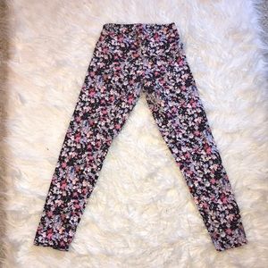 American Eagle floral crop leggings